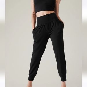 Athleta salutation jogger